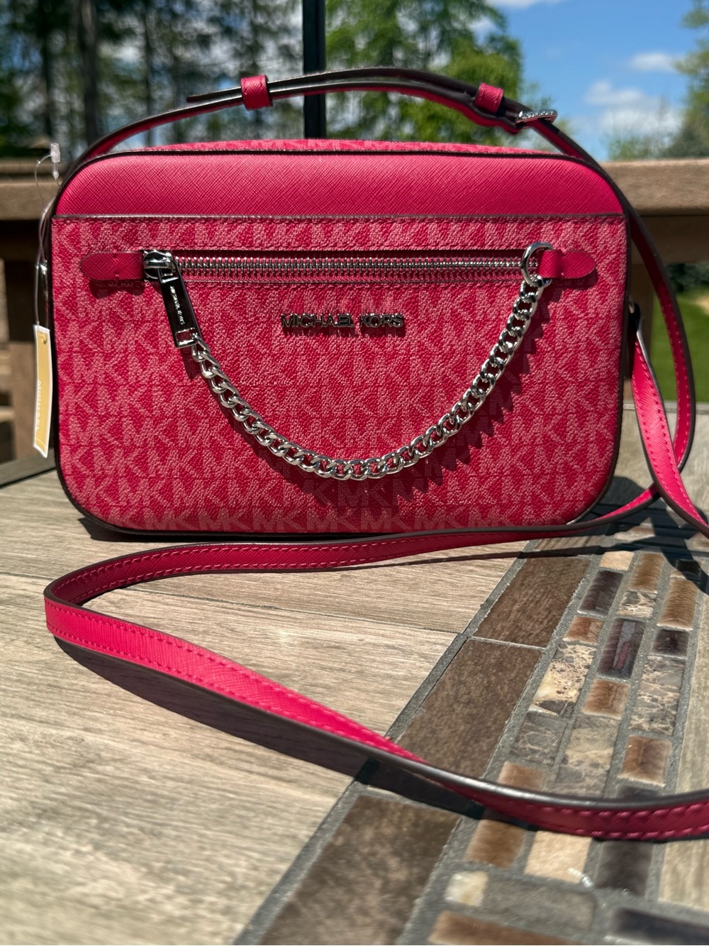 NWT Michael Kors Jet Set Large East West Chain
Crossbody Bag Dragonfruit - Picture 4 of 8